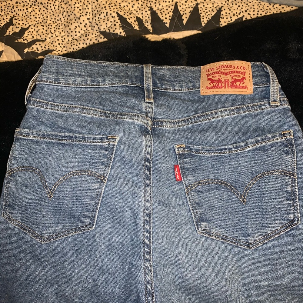 Levi jeans